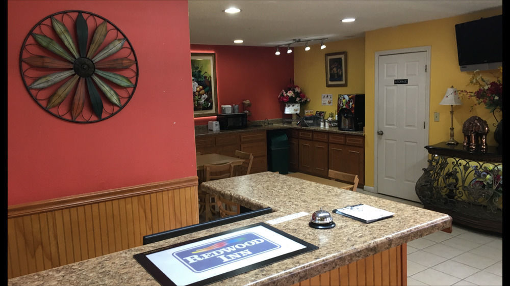 Redwood Inn - White Hall מראה חיצוני תמונה
