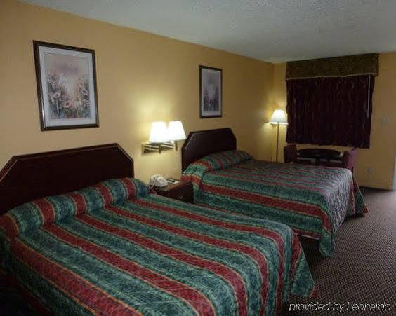Redwood Inn - White Hall מראה חיצוני תמונה